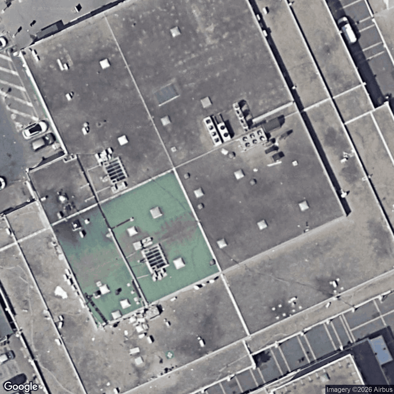 Grande distribution — Vitrolles (13) — avant